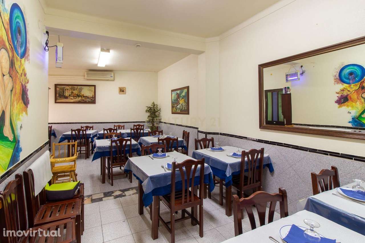 SNACK BAR COM LICENÇA JOGOS SANTA CASA - Grande imagem: 2/33