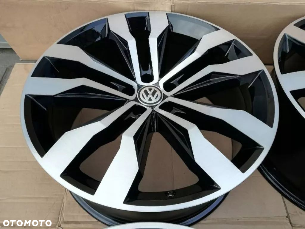 VW TOUAREG 21'' IDEALNE r-line - 8