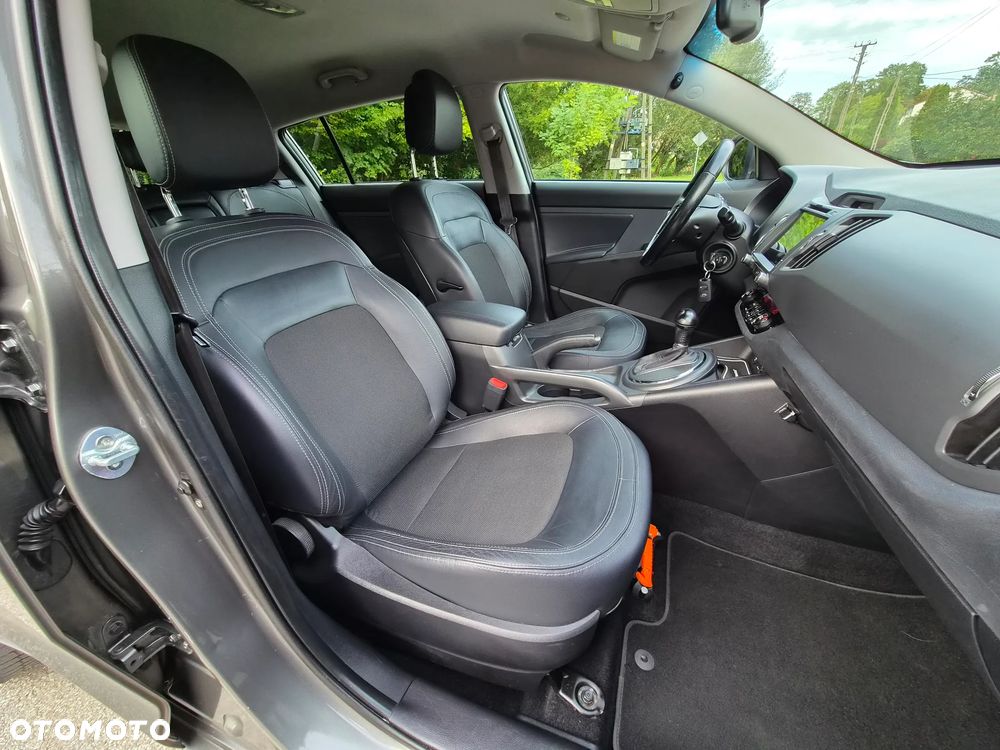 Kia Sportage 2.0 L - 26