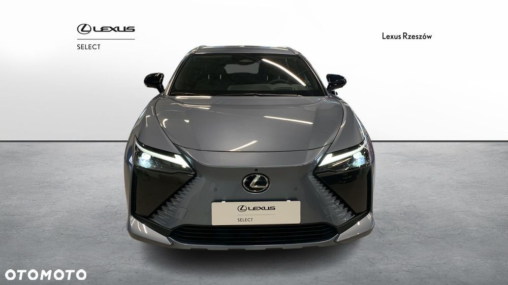 Lexus RZ - 8