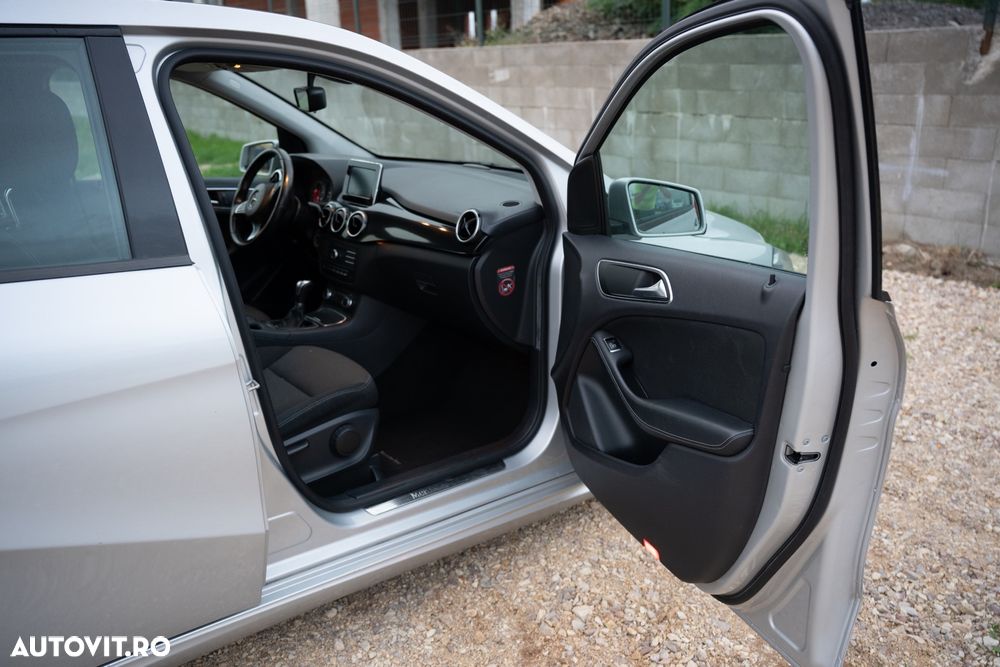 Mercedes-Benz B 180 CDI BlueEFFICIENCY Edition - 12