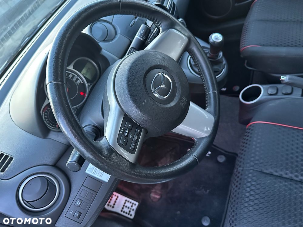 Mazda 2 - 9