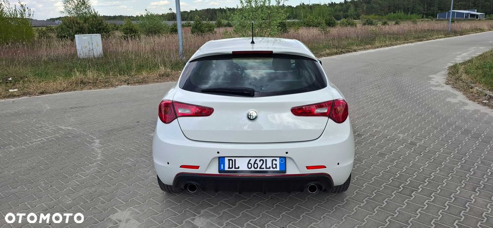 Alfa Romeo Giulietta - 5