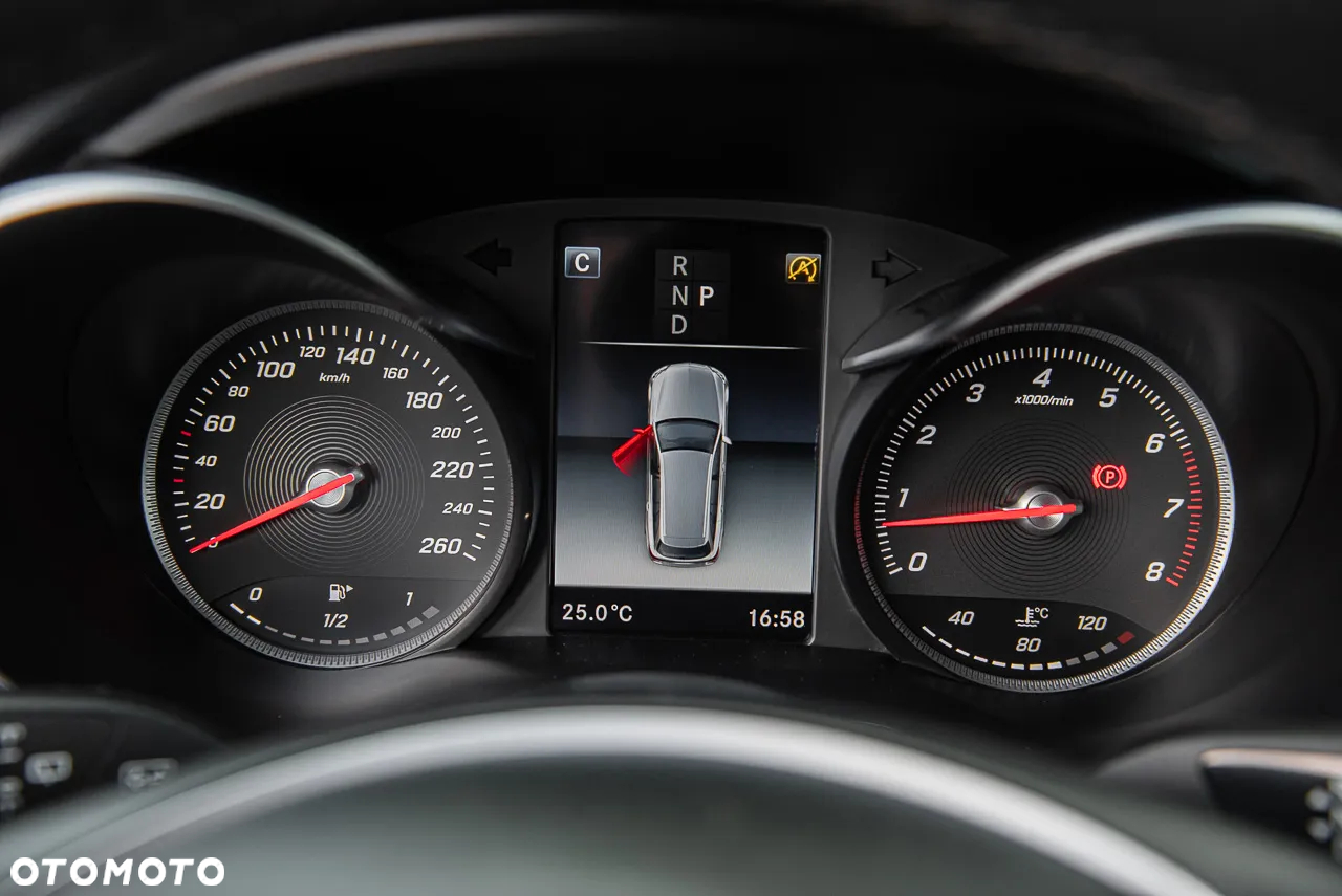 Mercedes-Benz Klasa C 180 T 9G-TRONIC AMG Line - 19