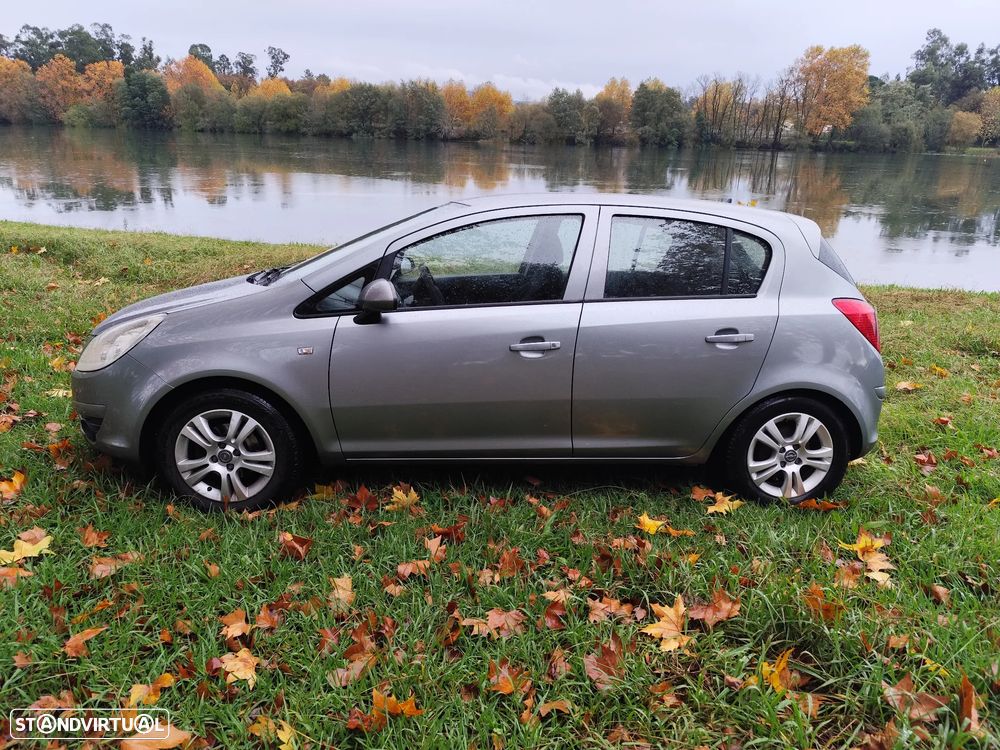 Opel Corsa 1.2 Enjoy - 2