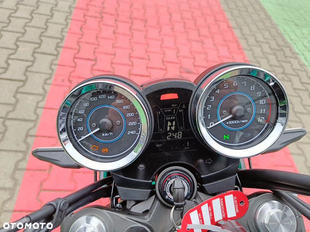 Kawasaki Z 650 RS - 9