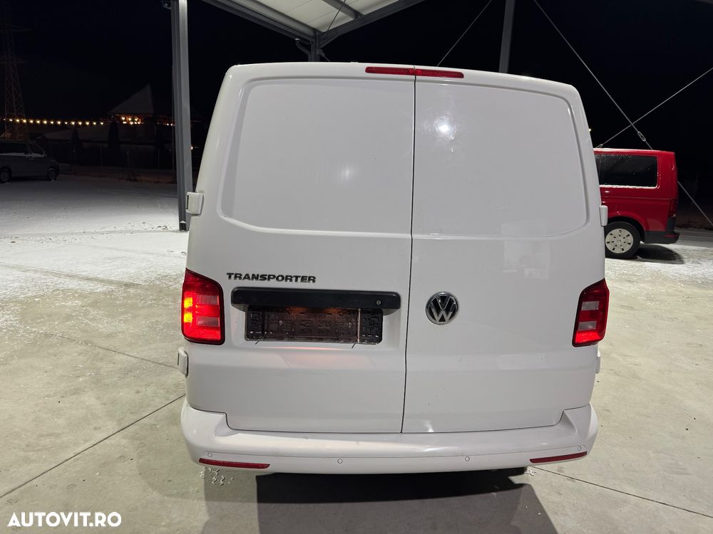 Volkswagen Transporter - 9