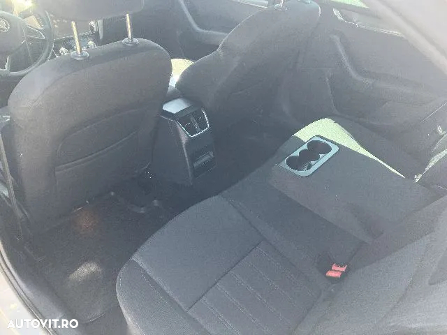 Skoda Octavia Combi Diesel 1.6 TDI Active - 5