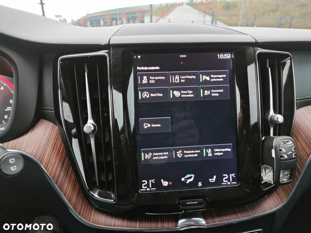 Volvo XC 60 D4 Inscription - 24