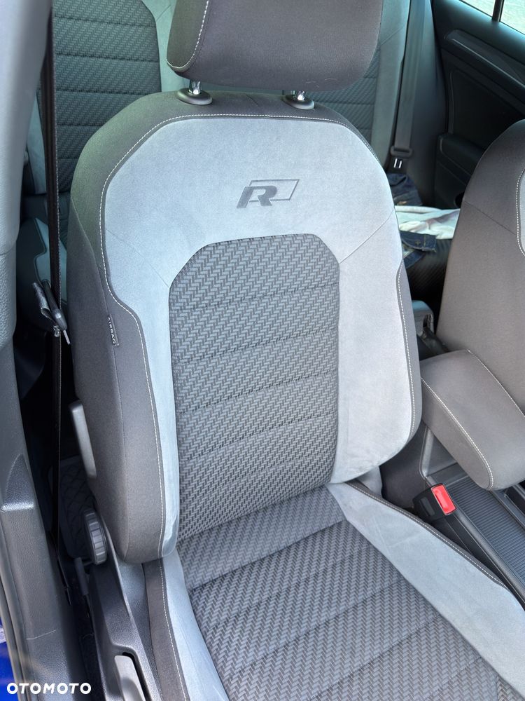 Volkswagen Golf 1.5 eTSI EVO R-Line DSG - 9