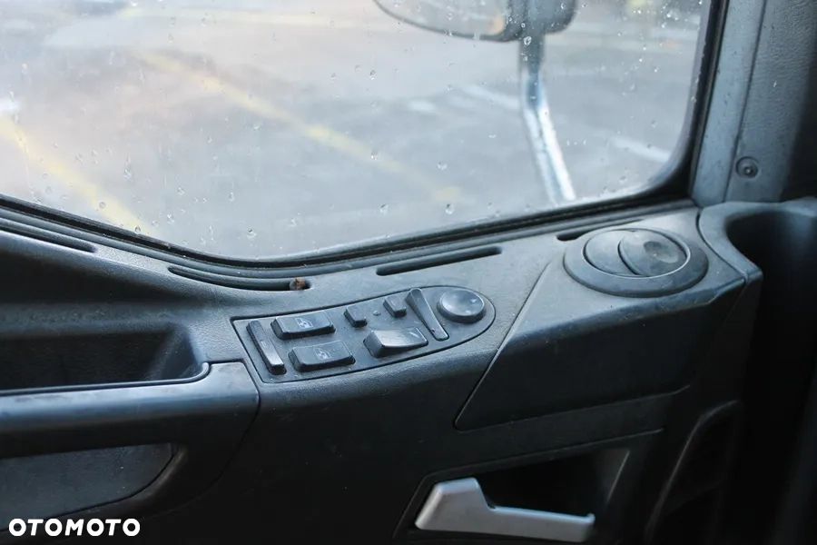 MAN TGM  18.280 żuraw hiab 122 skrzynia  7.2M - 23