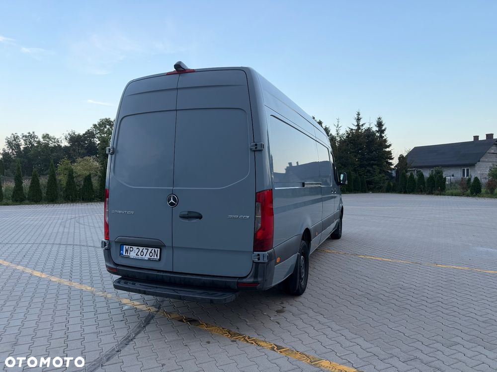 Mercedes-Benz Sprinter 319 CDI - 5