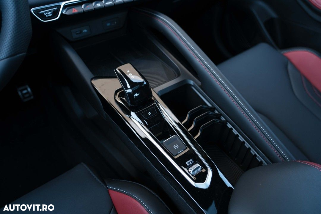 Geely Coolray - 19
