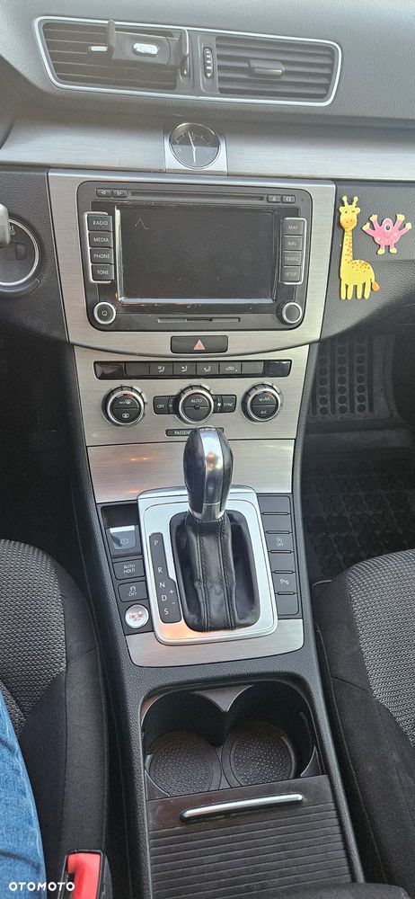 Volkswagen Passat 2.0 TDI Comfortline DSG - 9
