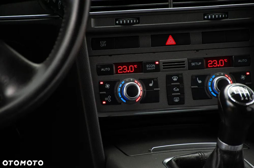 Audi A6 Limousine 2.4 - 30