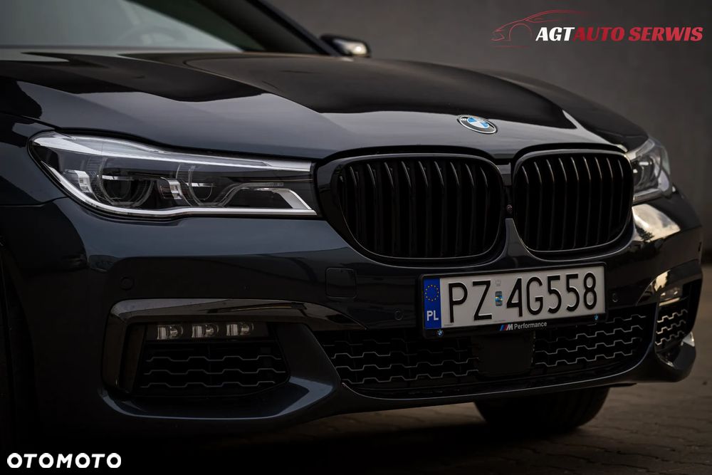BMW Seria 7 750Li xDrive - 12