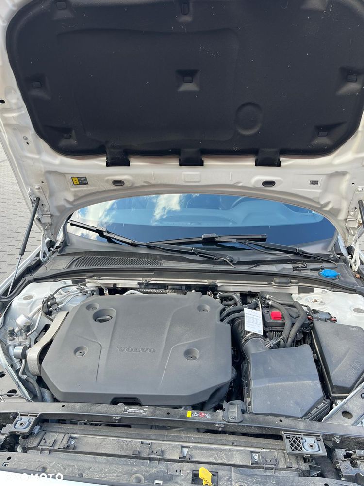 Volvo V60 B4 D Plus Dark - 18