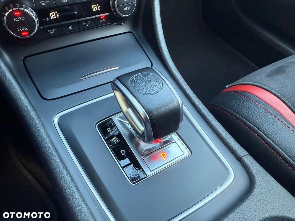 Mercedes-Benz CLA 45 AMG 4-Matic - 26