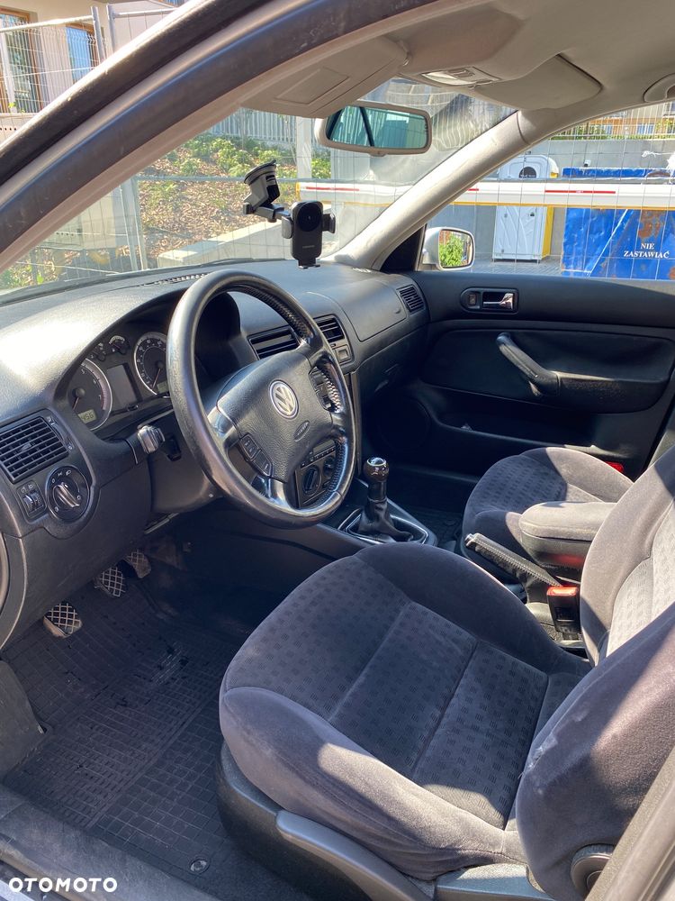 Volkswagen Bora 1.6 Basis - 9