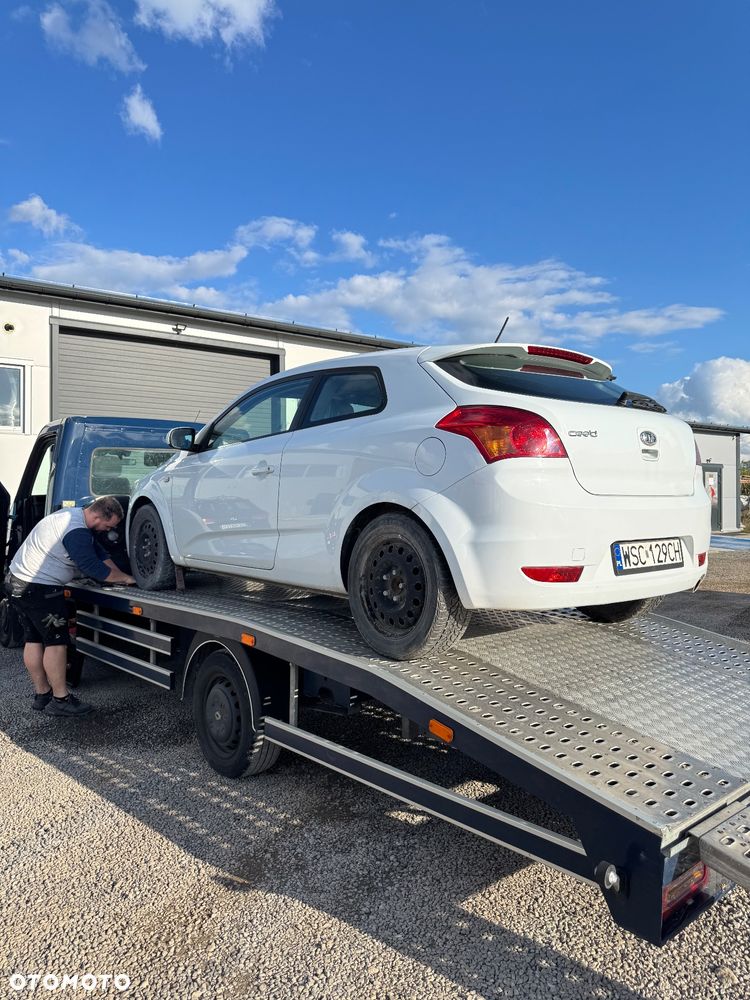 Kia Ceed Cee'd 1.6 Comfort - 12