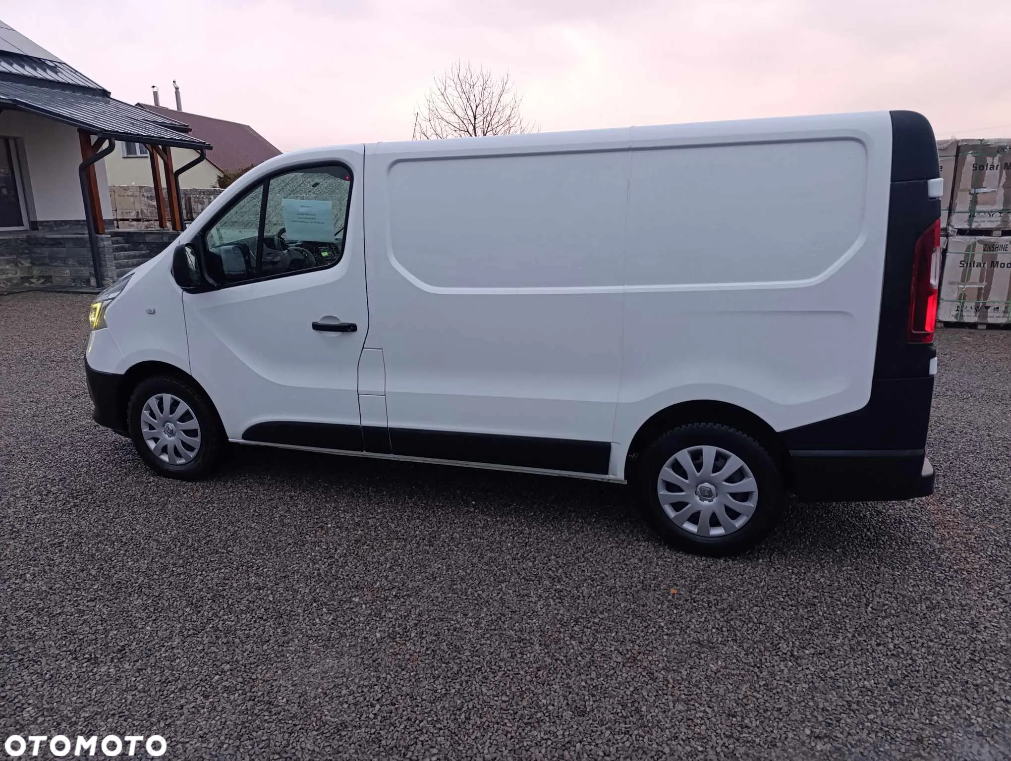 Renault Trafic - 11
