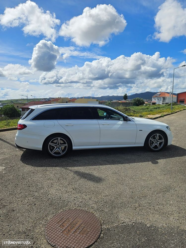 Mercedes-Benz E 300 de AMG Line - 3