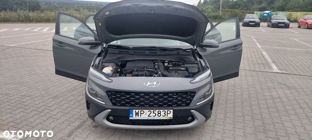 Hyundai Kona - 25