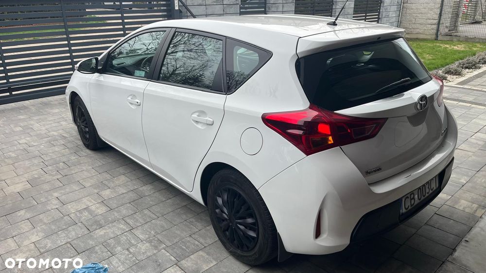 Toyota Auris 1.33 VVT-i Active - 2