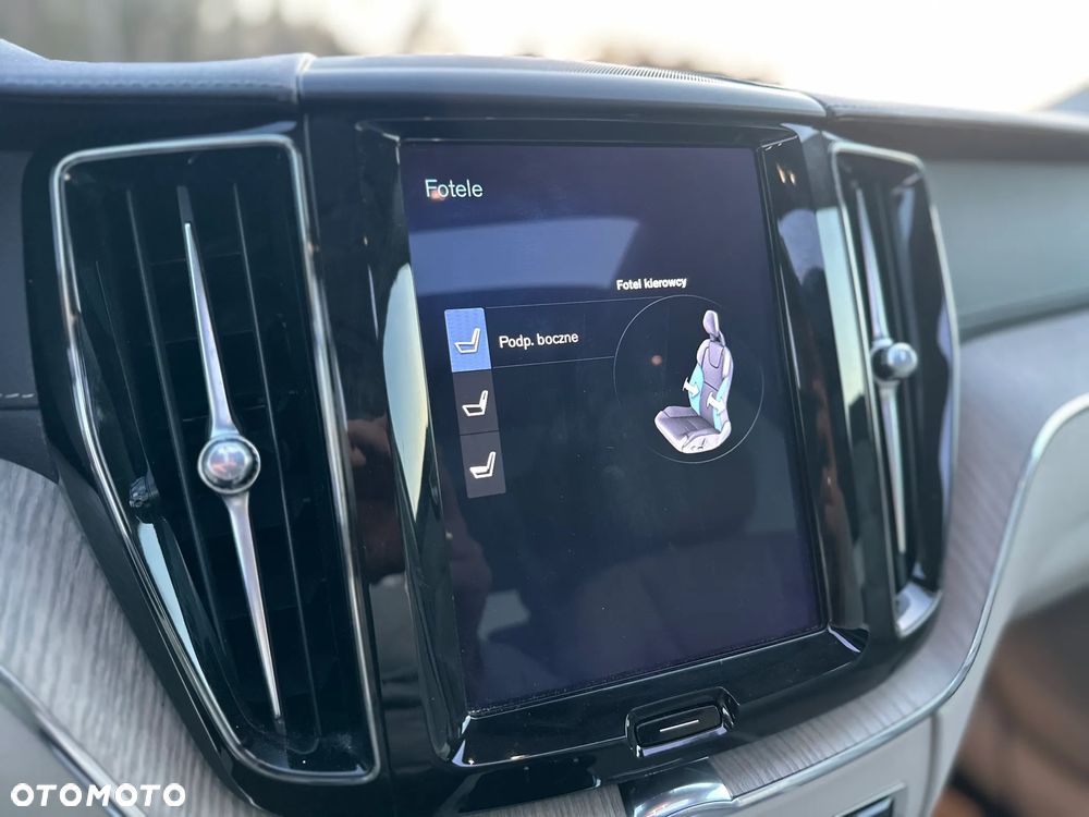 Volvo XC 60 T6 AWD Inscription - 32