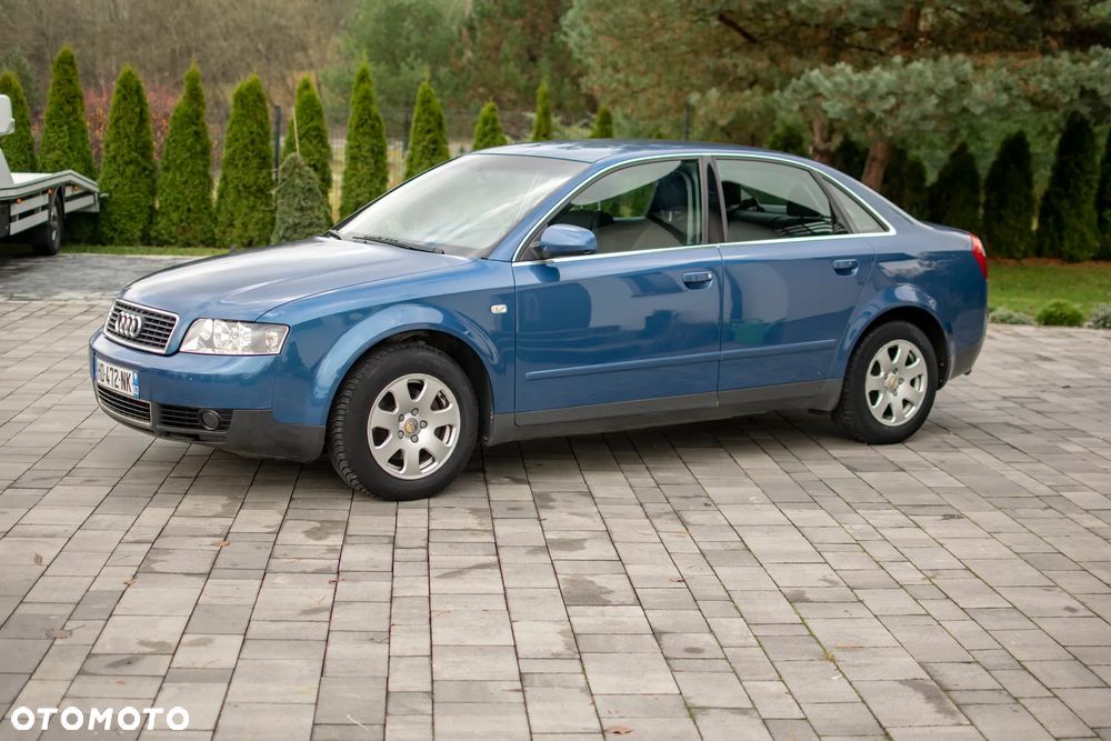 Audi A4 Avant - 10