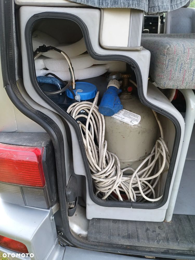 Volkswagen California - 14