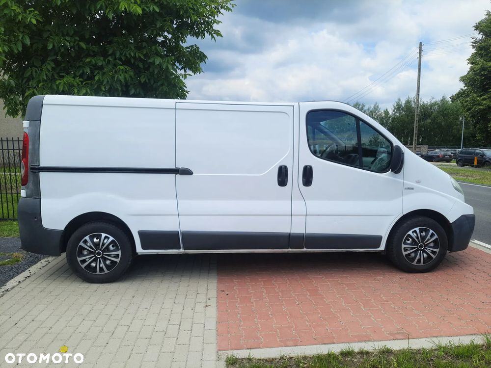 Renault TRAFIC - 1