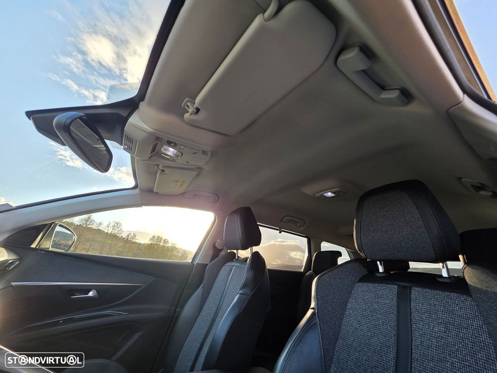 Peugeot 5008 1.6 BlueHDi Allure EAT6 - 30