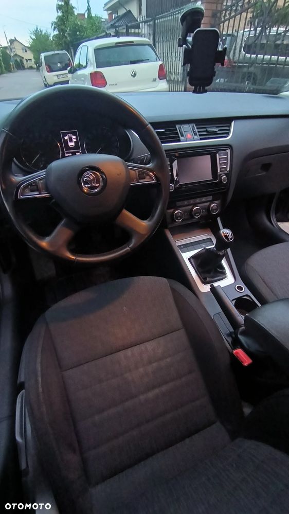 Skoda Octavia 2.0 TDI Style - 19