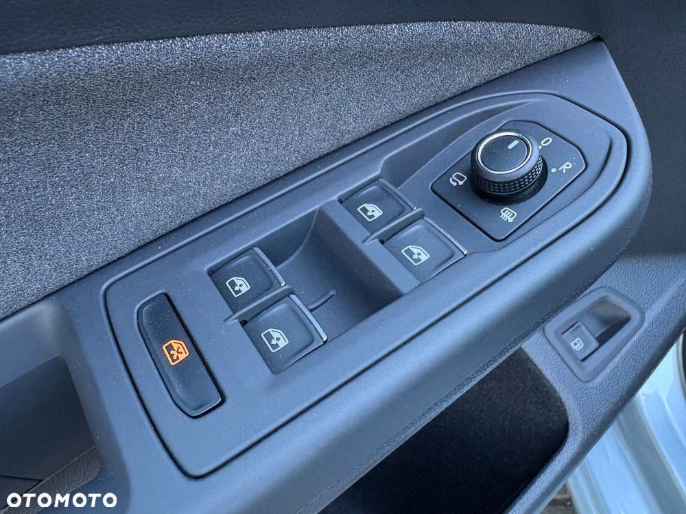 Volkswagen Golf - 20
