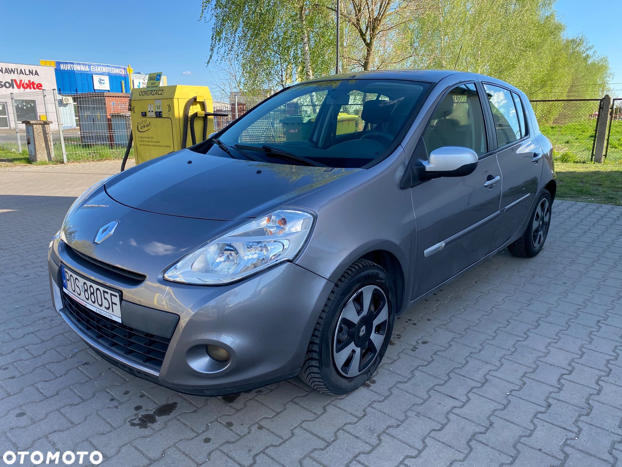 Renault Clio - 1