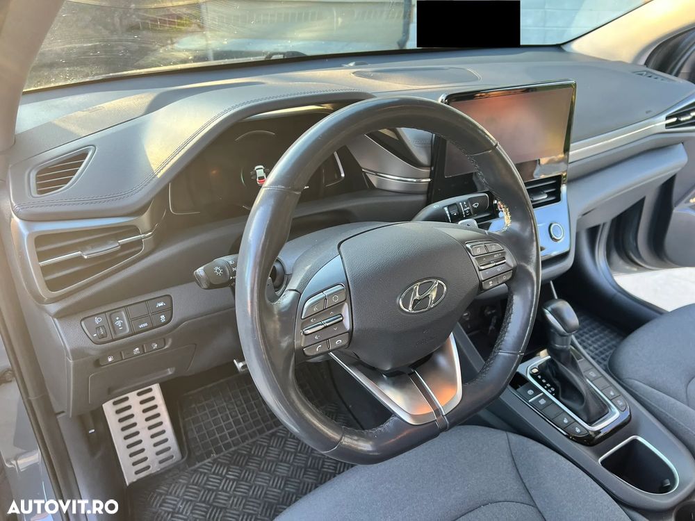 Hyundai IONIQ - 9