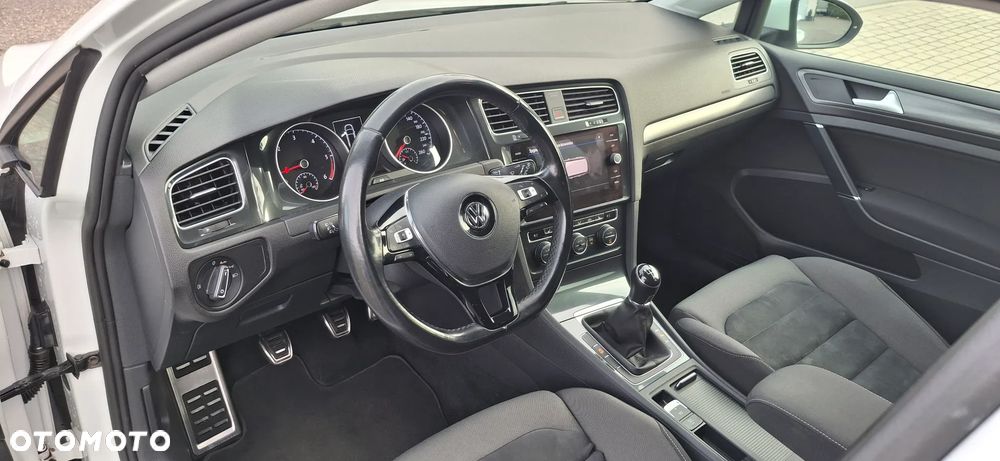 Volkswagen Golf 1.6 TDI BMT Highline - 27