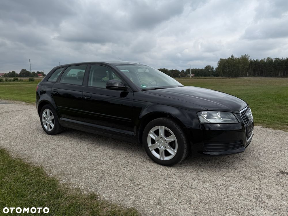 Audi A3 Sportback 1.6 Attraction - 4