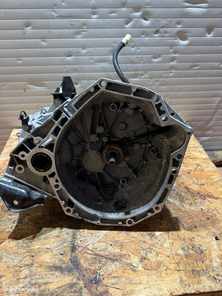 Caixa de Velocidades RENAULT CLIO V 1.5 Blue DCi Ref: TL4B362 Com 30 Mil KMS - 2