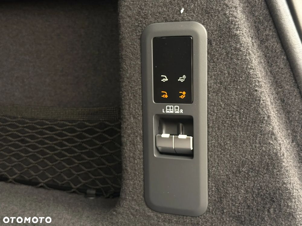 Land Rover Range Rover Sport D300 Dynamic SE - 15