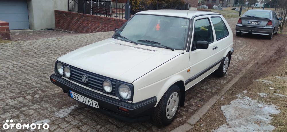 Volkswagen Golf 1.3 - 8