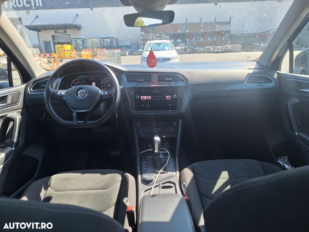Volkswagen Tiguan - 13