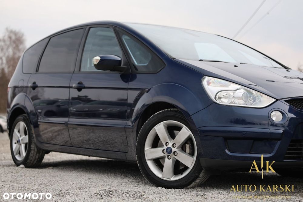 Ford S-Max - 13