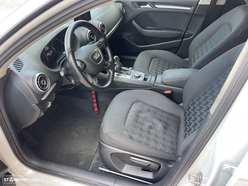 Audi A3 Sportback 1.6 TDI (clean diesel) S tronic Attraction - 7