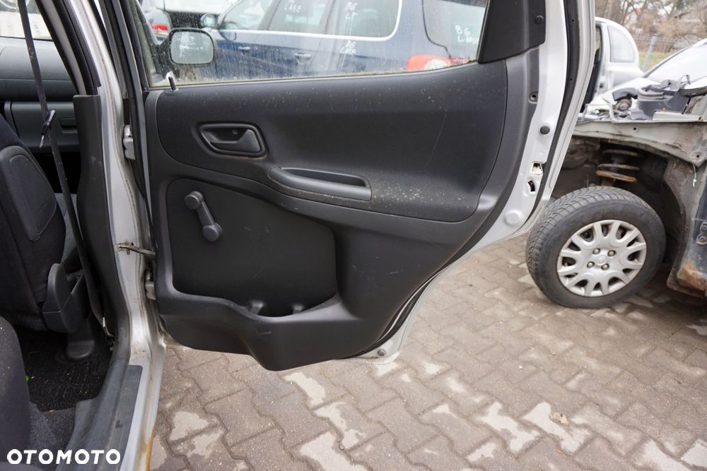 DRZWI TYLNE PRAWE IGNIS II Z2S  SREBRNY SUZUKI 2003-2011 - 9