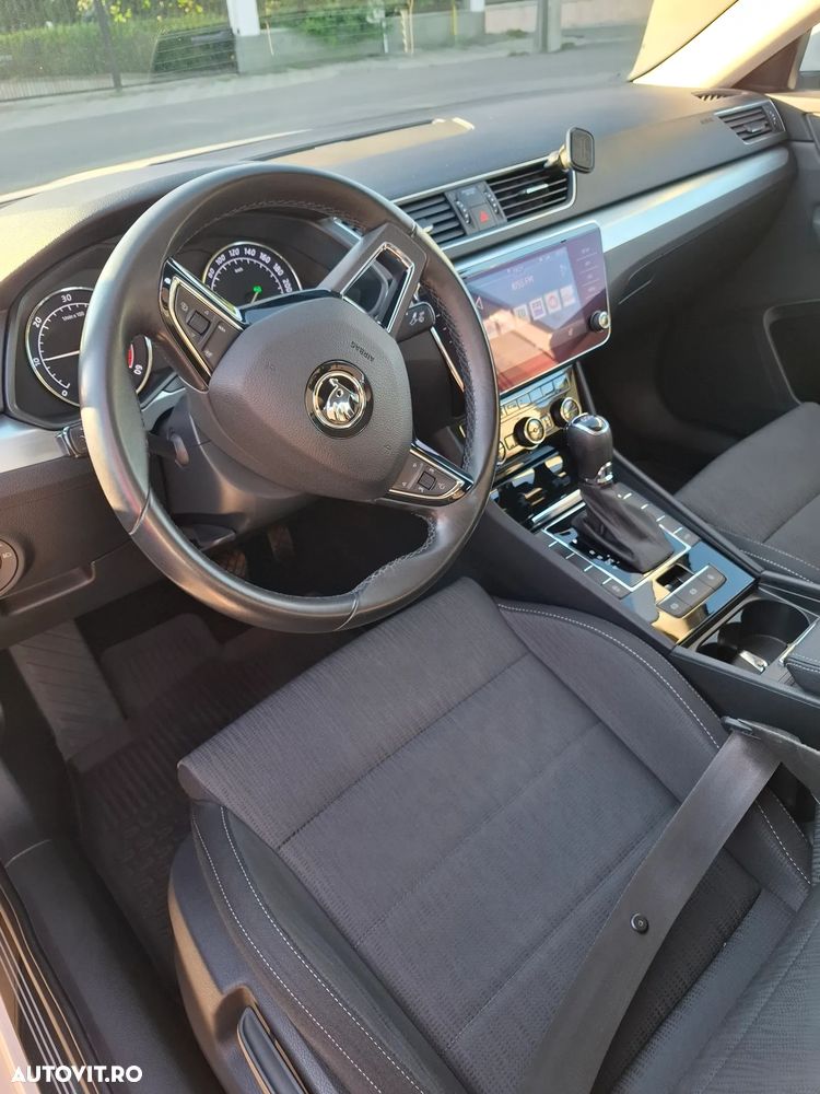 Skoda Superb 2.0 TDI DSG Style - 10