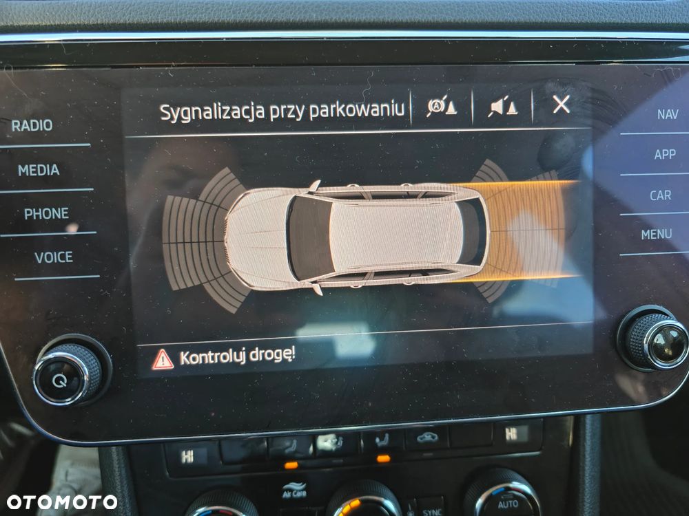 Skoda Superb 2.0 TDI Ambition - 15