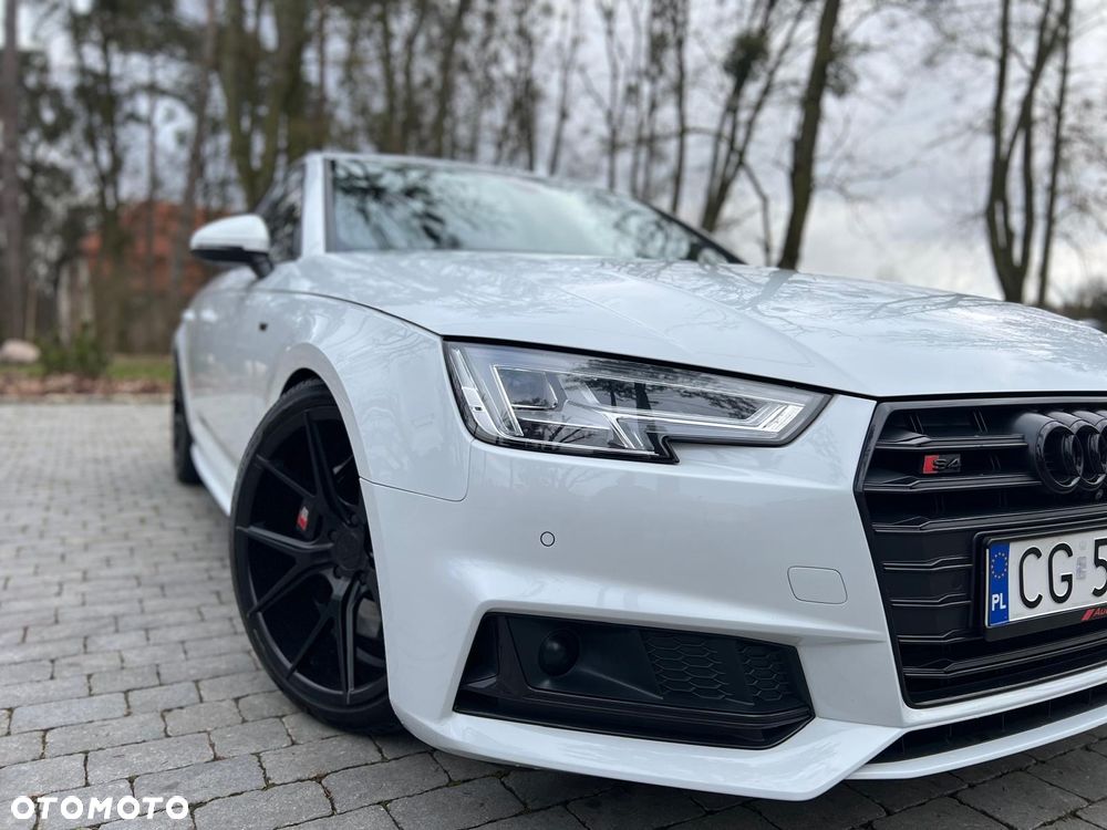 Audi S4 Limousine - 13