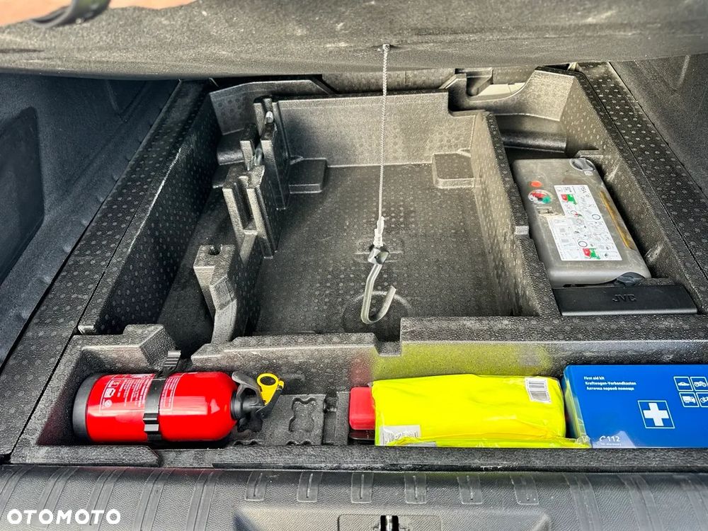 Peugeot 308 1.5 BlueHDi Allure Pack S&S EAT8 - 21